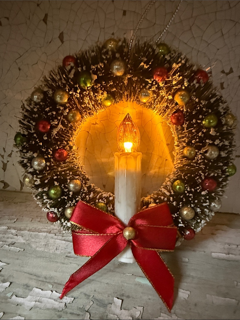 Candle Retro Mini 6” Wreath with Red Bow, Light up Candle & Ball Ornaments
